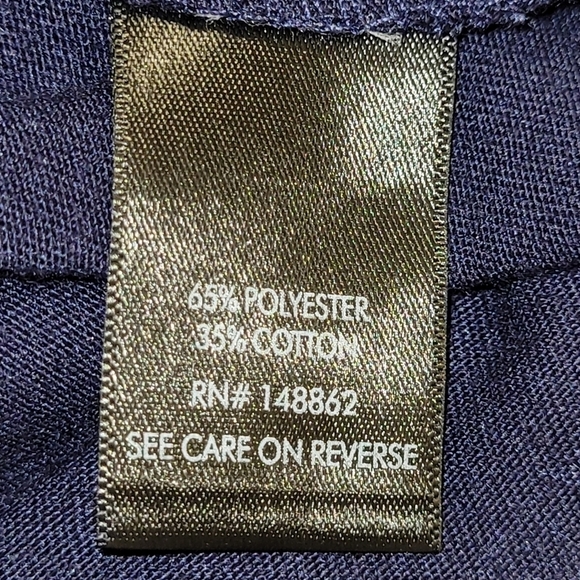 + Torrid navy blue vneck short sleeve relaxed fit short sleeve tshirt - Picture 5 of 11